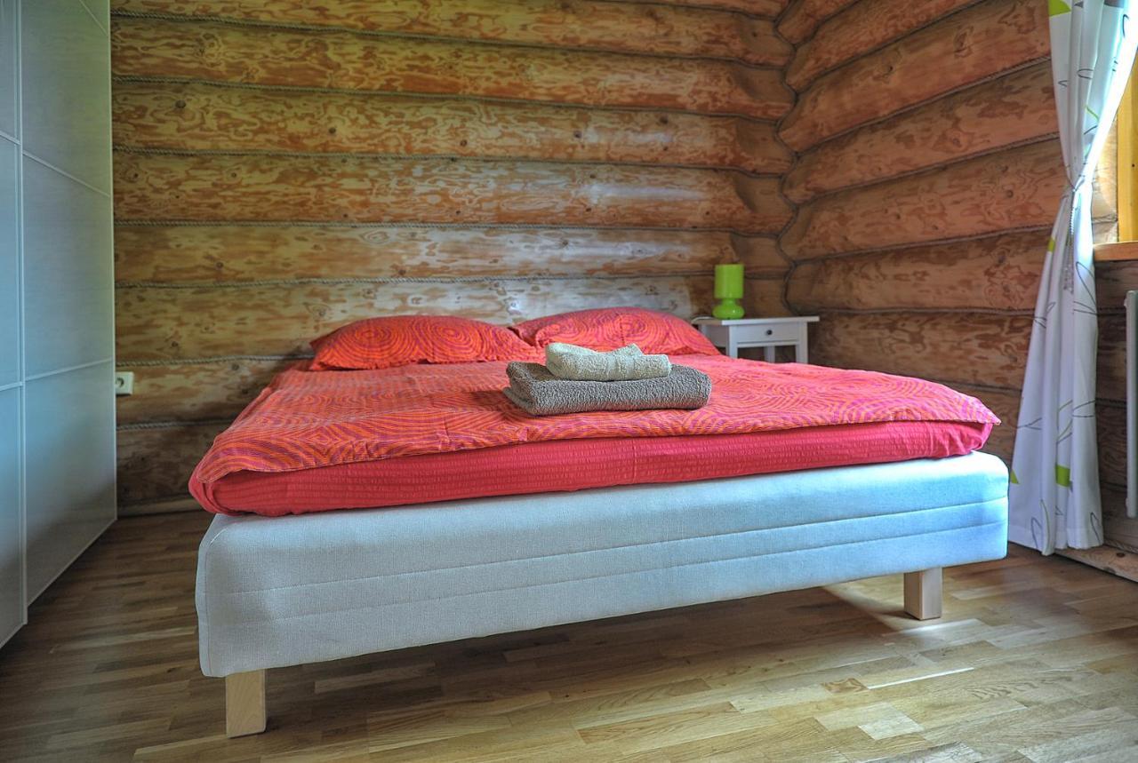 Vila Dom Pod Sosnami Gryżyna Exteriér fotografie