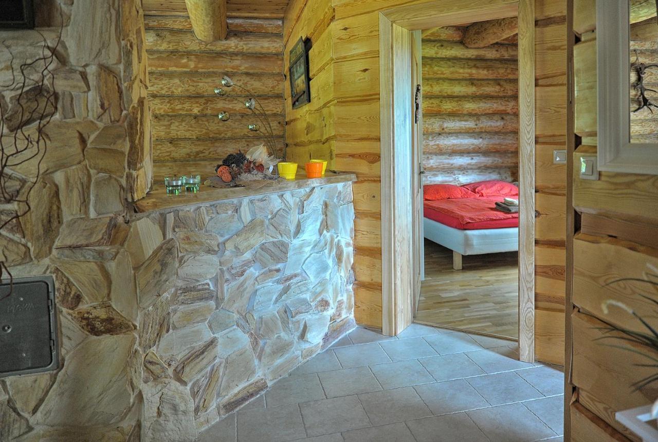 Vila Dom Pod Sosnami Gryżyna Exteriér fotografie