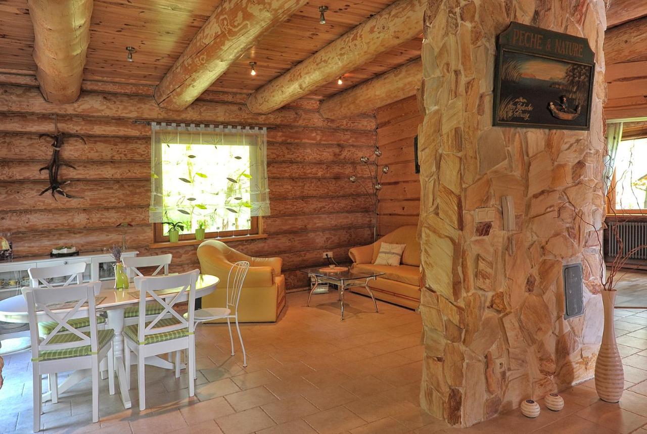 Vila Dom Pod Sosnami Gryżyna Exteriér fotografie